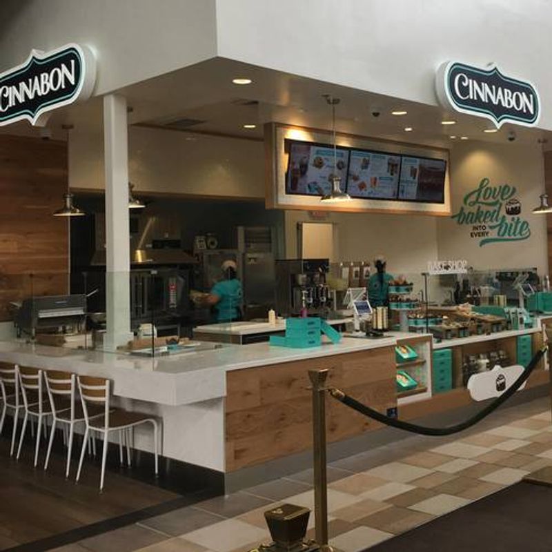 Cinnabon Cinnabon