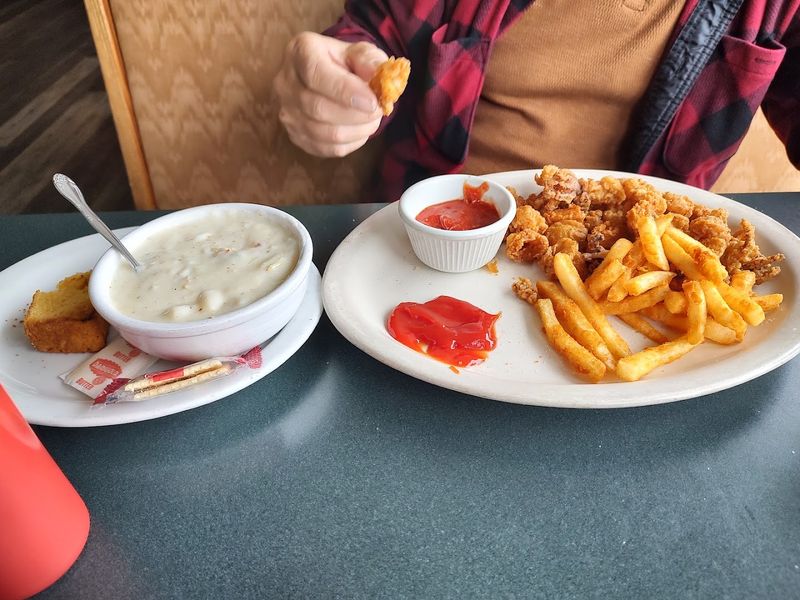 Clam Chowder Worth Crossing the Coast For