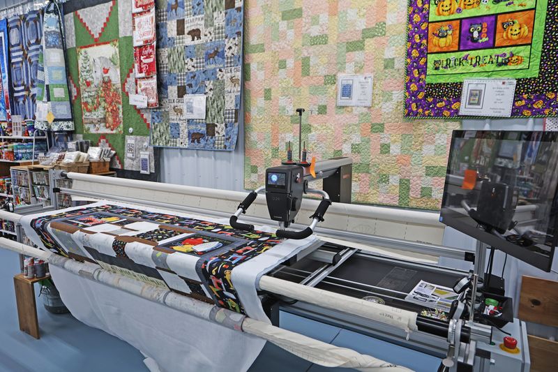 Classes, Patterns, and a Community Built Around Craft Classes, Patterns, and a Community Built Around Craft