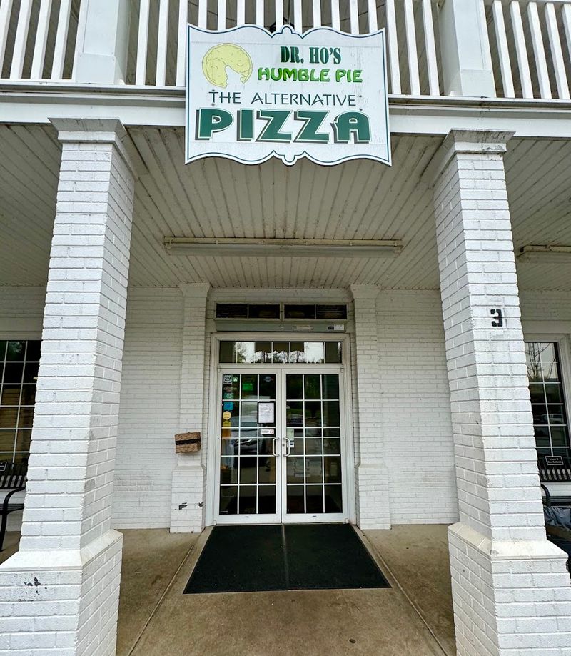 Crossroads Store Featuring Dr. Ho's Humble Pie, Virginia