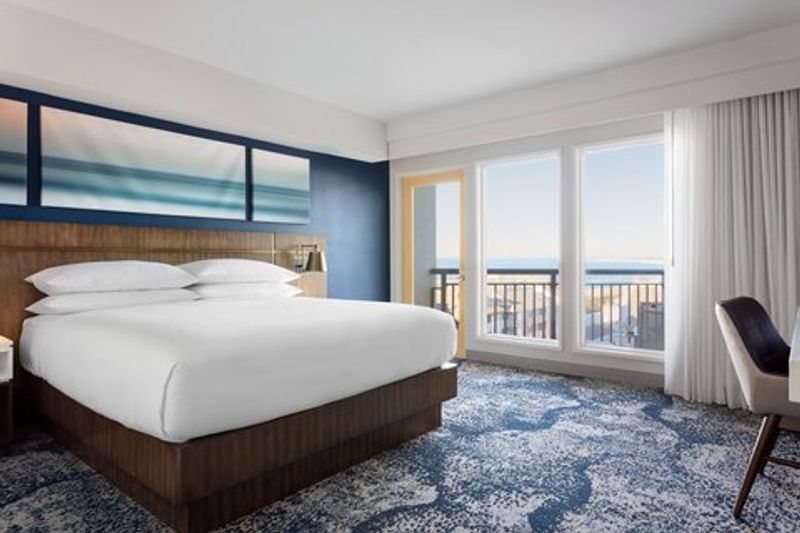 Delta Hotels Virginia Beach Waterfront