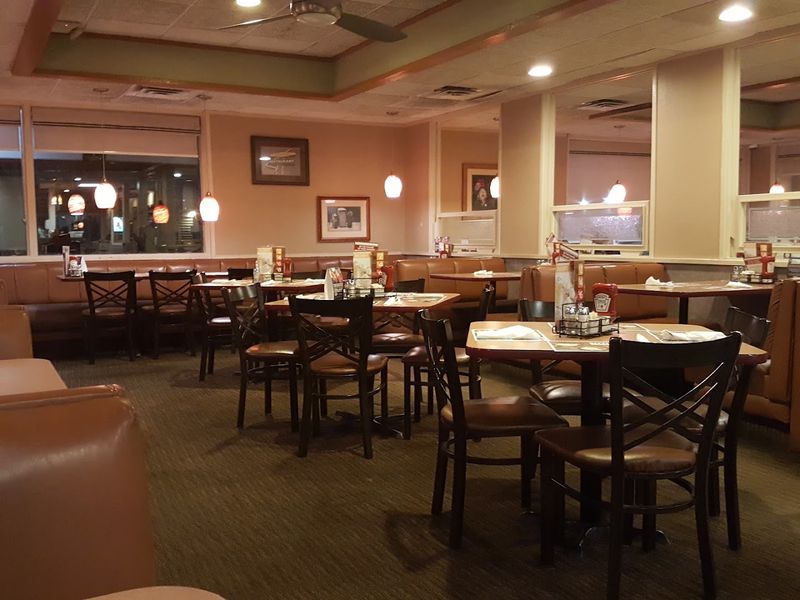Denny's Denny's