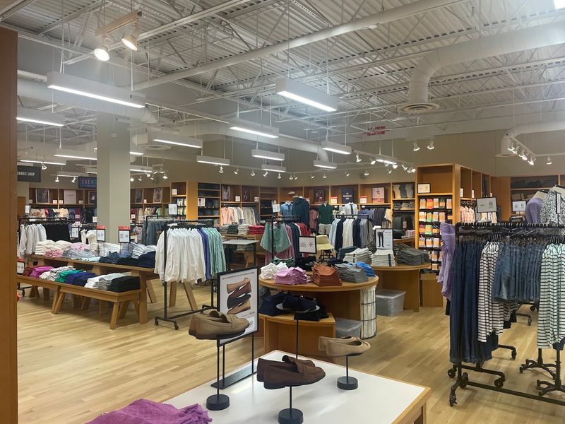 Designer Finds at Outlet Prices That Genuinely Impress