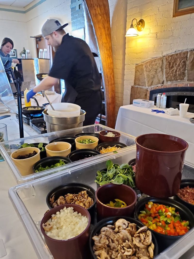 Do Brunch Right With Family at a True State Park Inn