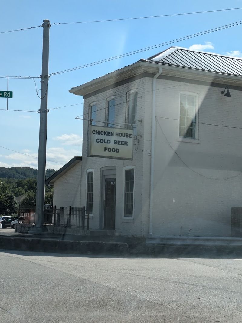Do Not Miss the Building with 1830s History Do Not Miss the Building with 1830s History