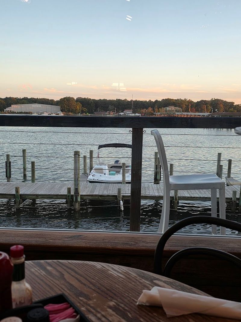 Dock and Dine Like You Own the Bay Dock and Dine Like You Own the Bay