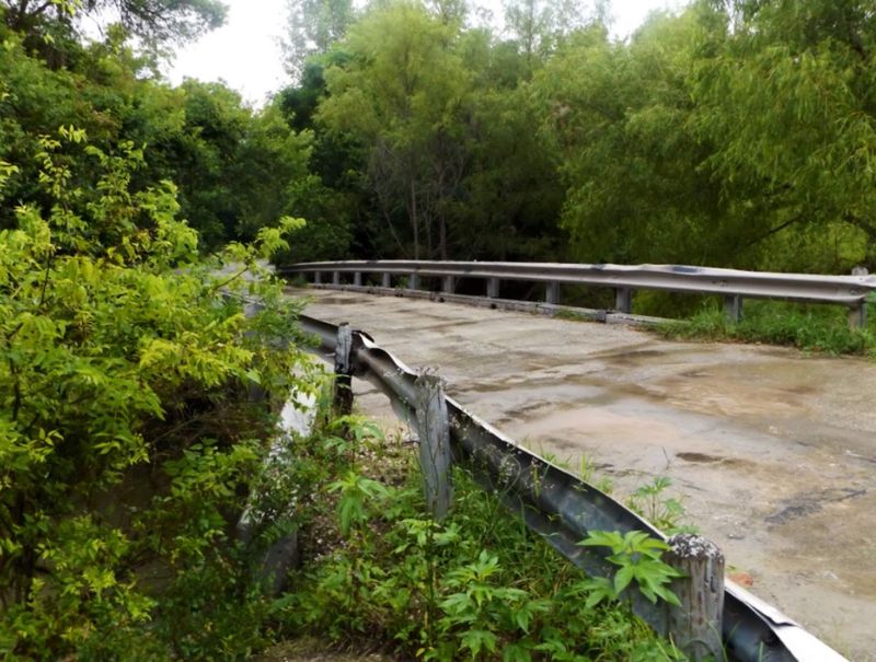 Donkey Lady Bridge, San Antonio