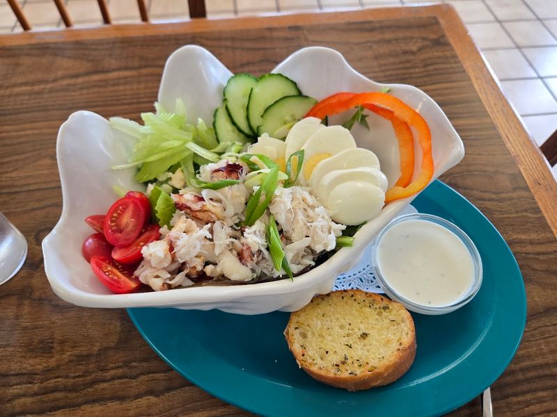 Dungeness Crab Done Right on the Umpqua