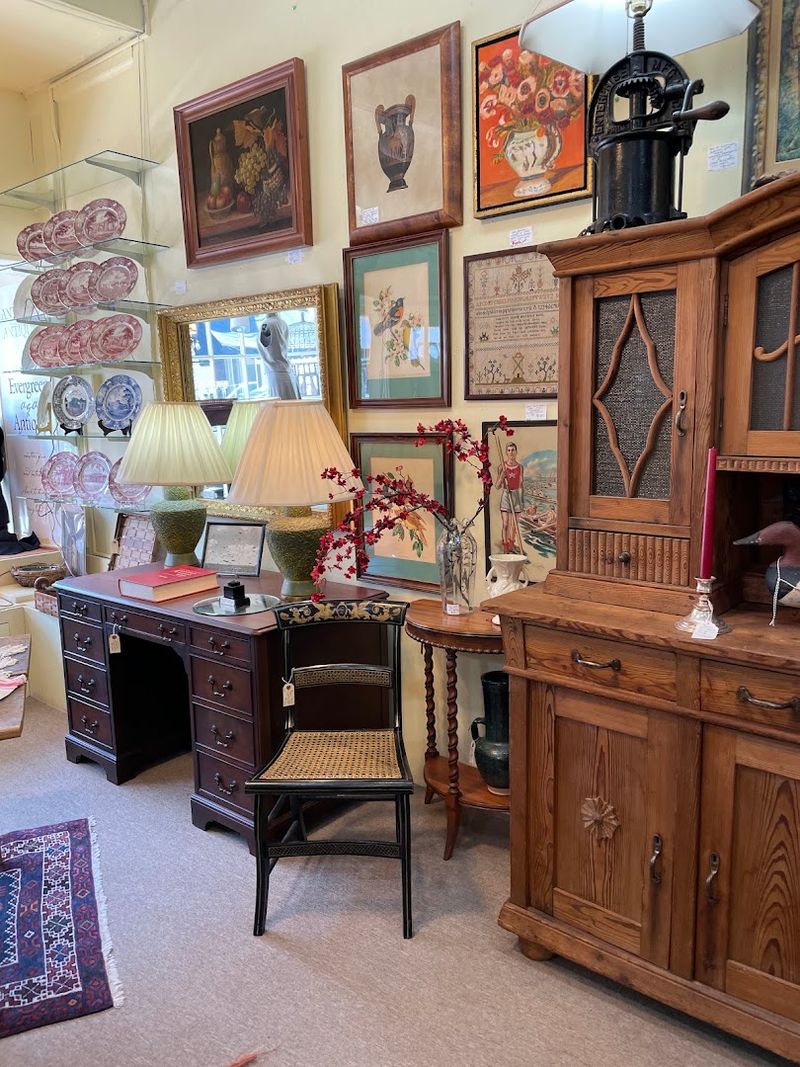 Evergreen Antiques and True Vintage Evergreen Antiques and True Vintage