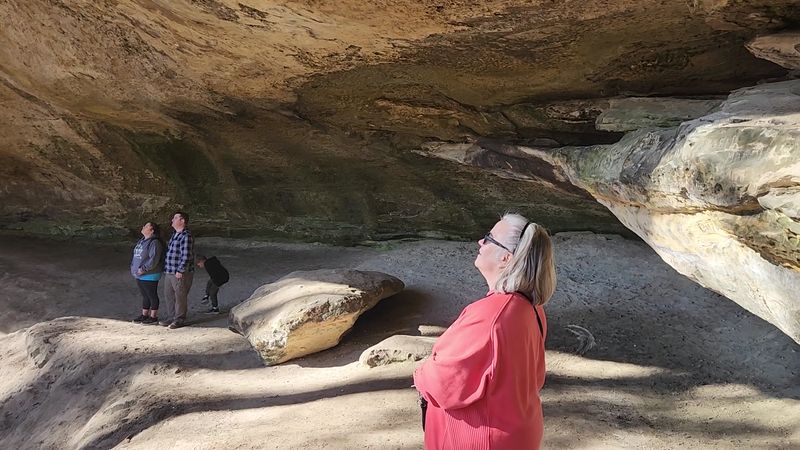 Exploring Indian Cave Up Close and the Surrounding Rock Shelters Exploring Indian Cave Up Close and the Surrounding Rock Shelters