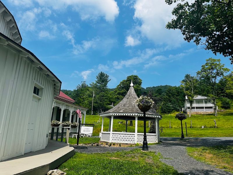 Exploring the Charming Town of Warm Springs Nearby