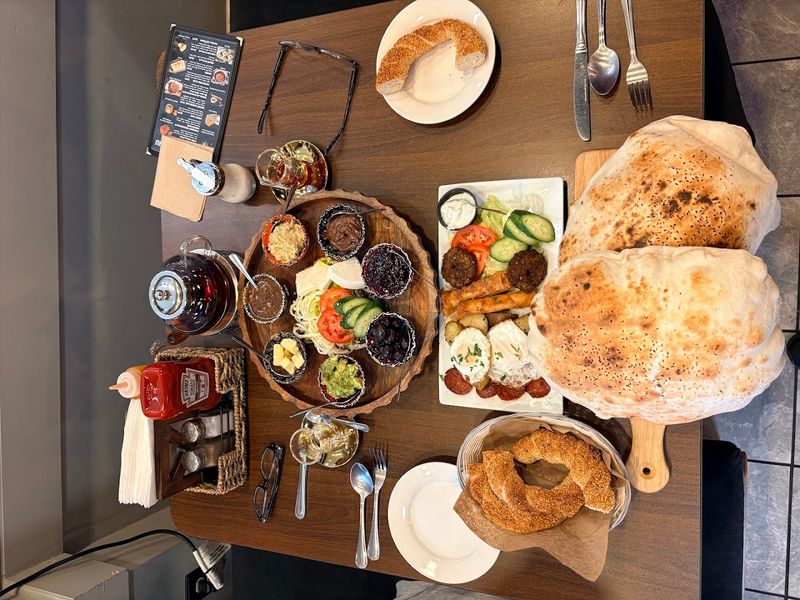 Family Dining Done Right in the Heart of Fairfax Family Dining Done Right in the Heart of Fairfax