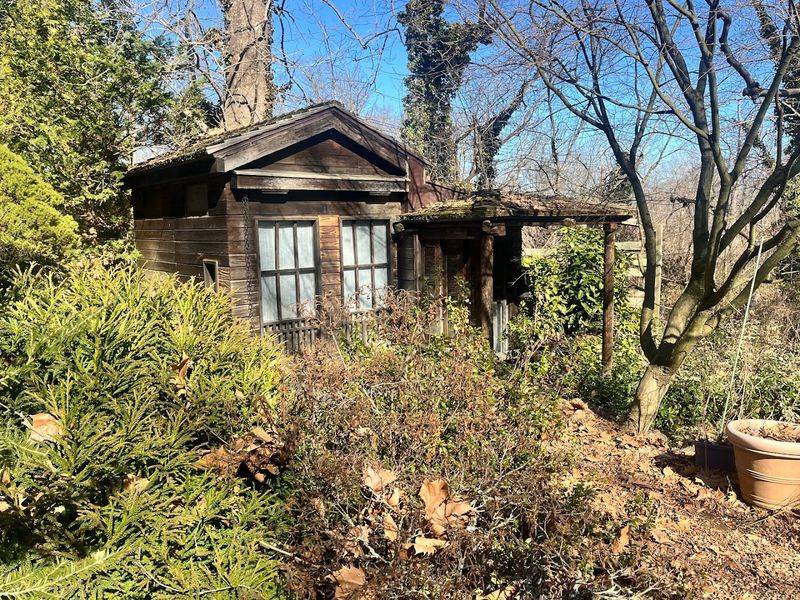 Finding Boukakuan, A Brick Building That Holds Something Extraordinary Finding Boukakuan, A Brick Building That Holds Something Extraordinary