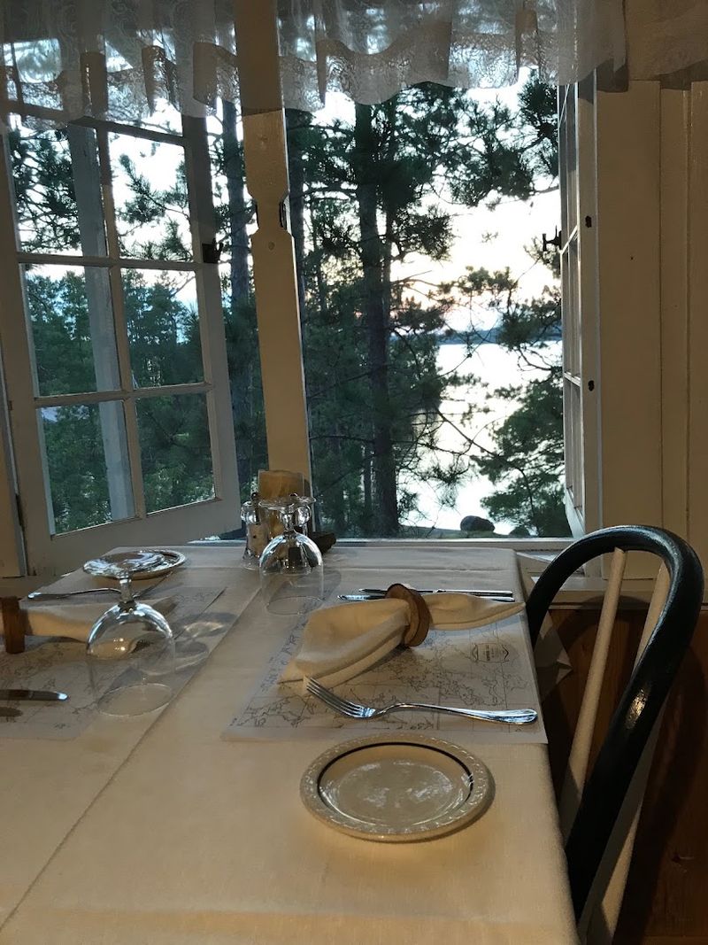 Fine Dining in the Middle of the Northwoods, Seriously
