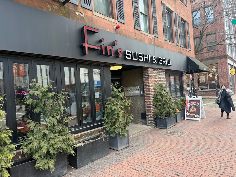 Fin's Sushi & Grill Massachusetts