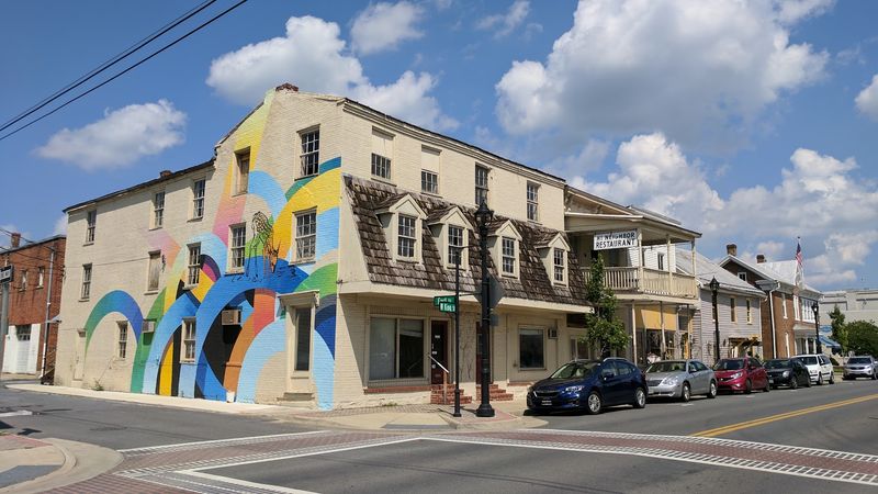 Flourish by Gilf, the First Mural and a Powerful Beginning Flourish by Gilf, the First Mural and a Powerful Beginning