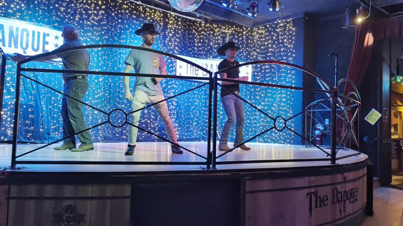 Free Dance Lessons That Actually Make You Look Good Free Dance Lessons That Actually Make You Look Good