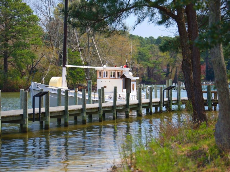 Free Deadrise Cruises at Deltaville Maritime Museum, Deltaville Free Deadrise Cruises at Deltaville Maritime Museum, Deltaville