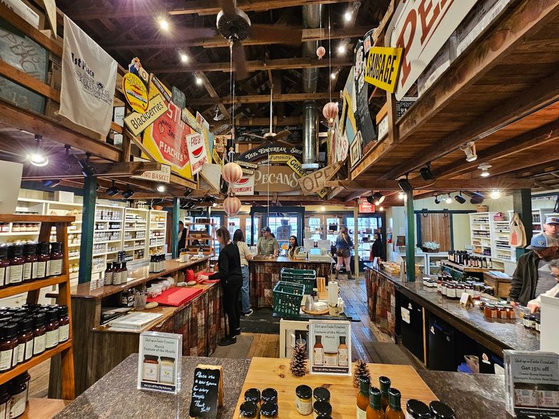 Free Tastings That Make Every Visit Feel Personal