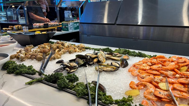 Fresh Food That Keeps Getting Replenished