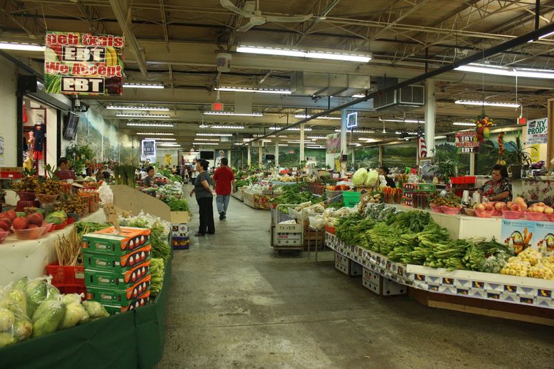 Fresh Produce and Grocery Vendors