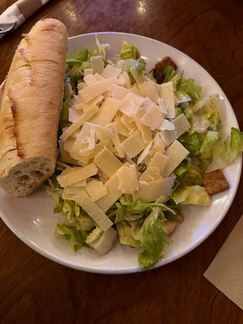 Fresh Salads Worth Ordering Alongside Your Pizza