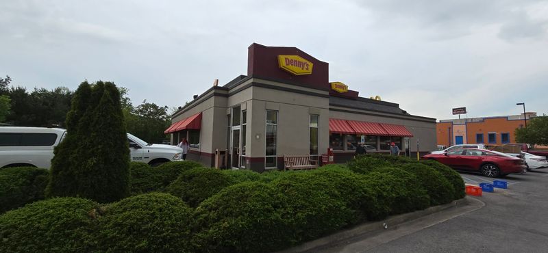 Friendly Service Meets Wallet-Friendly Portions