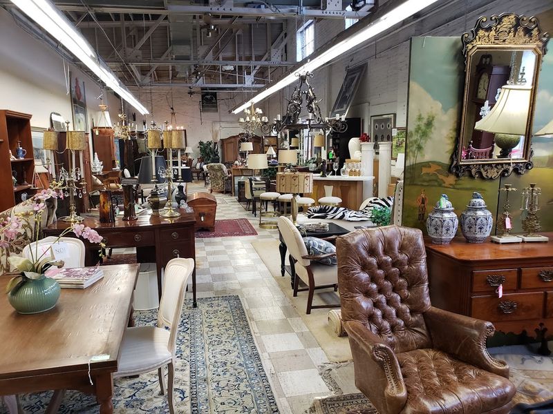 Furniture Finds From American Classics To European Elegance Furniture Finds From American Classics To European Elegance
