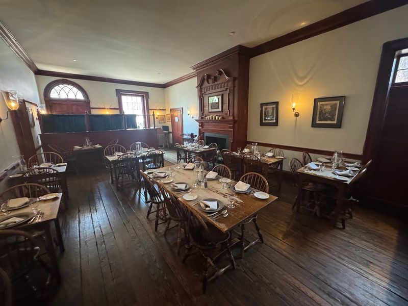 Gadsby's Tavern Restaurant Invites History Enthusiasts