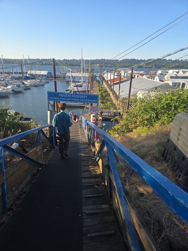 Getting There: The Famous Ramp and What to Expect