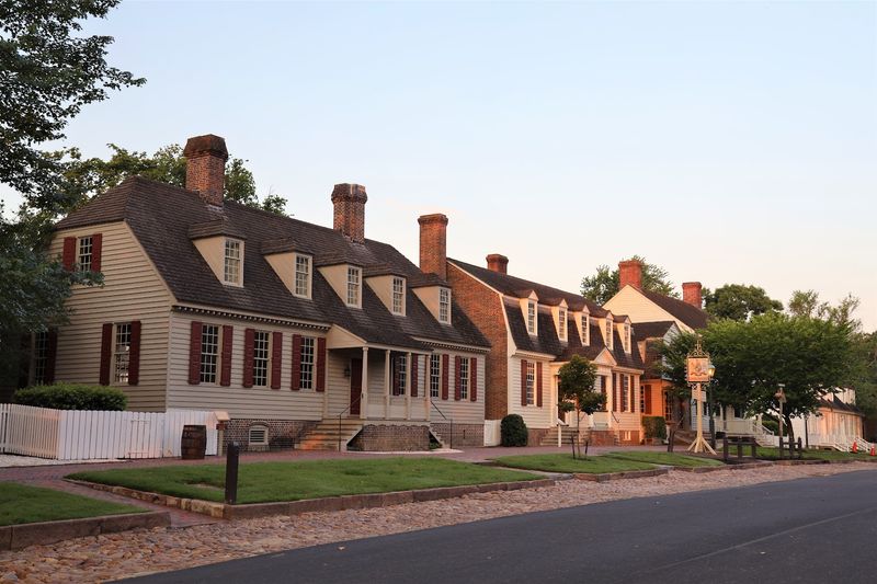 Ghost Tours That Will Genuinely Creep You Out Ghost Tours That Will Genuinely Creep You Out