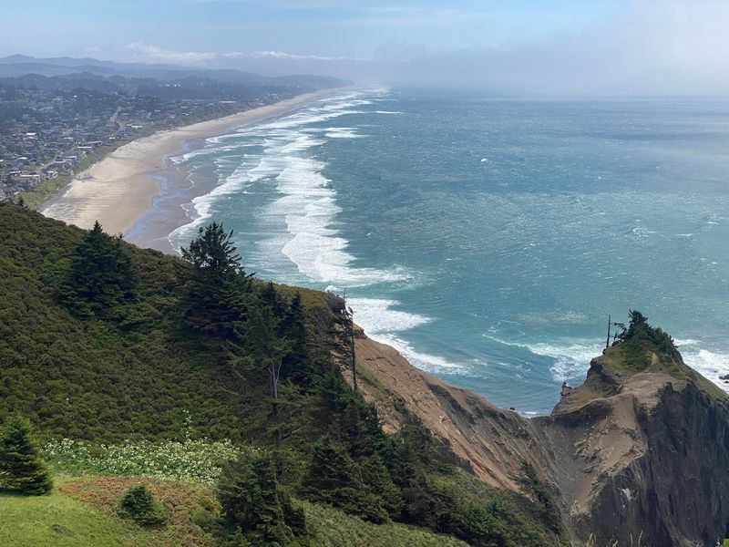 God's Thumb, Lincoln City