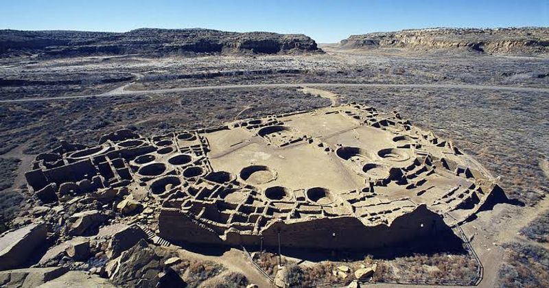 Great Houses Across the Canyon Floor Great Houses Across the Canyon Floor