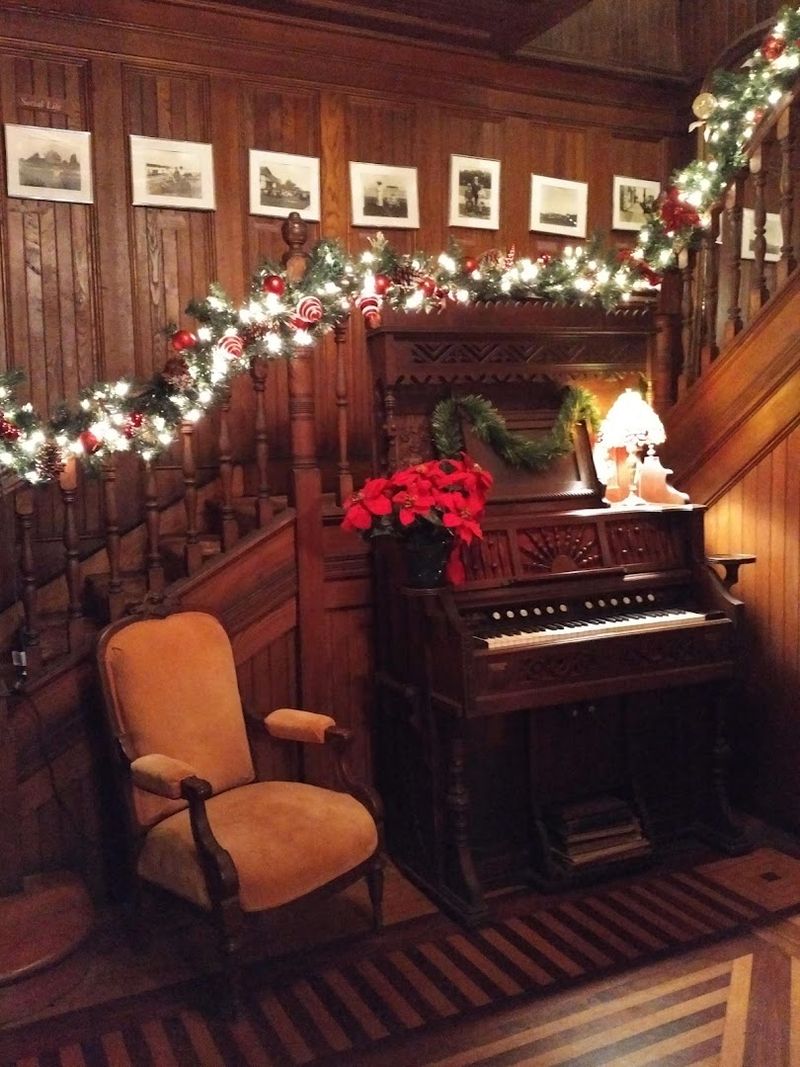 Haunted Halls That Double as Hollywood Backdrop Haunted Halls That Double as Hollywood Backdrop