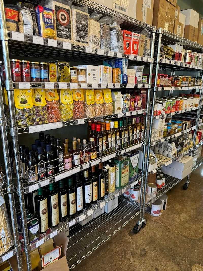 High-Quality Imported Italian Olive Oils High-Quality Imported Italian Olive Oils