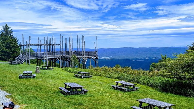 Hikes That Last Hours With Views That Last Forever Hikes That Last Hours With Views That Last Forever