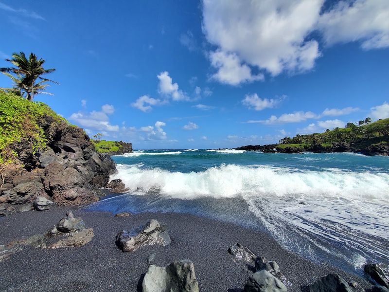 Hiking Across the Ancient Lava Fields on the Piilani Trail