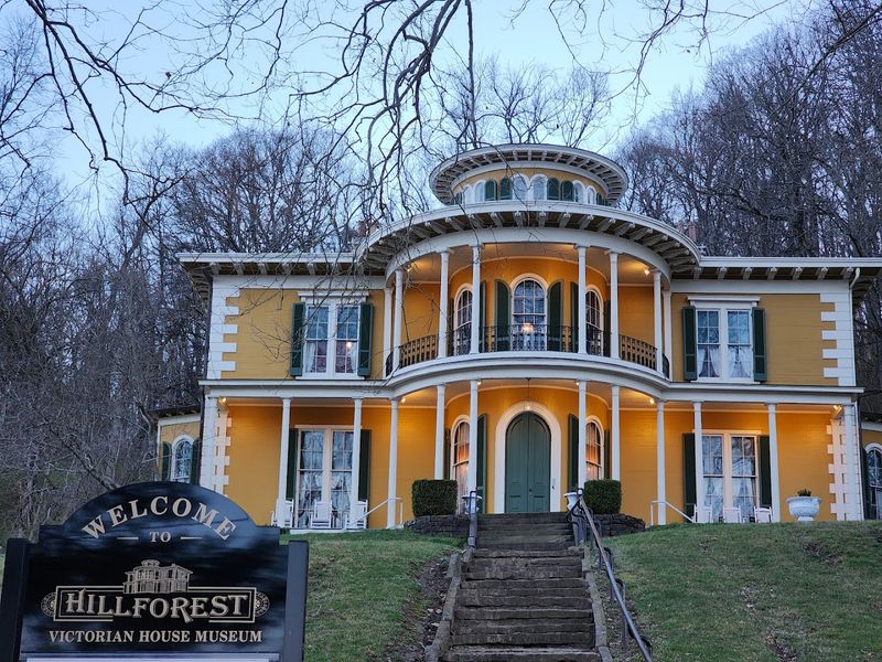 Hillforest Victorian House Museum, Aurora