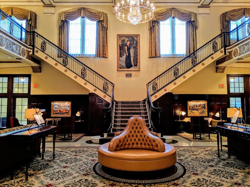 Hotel Settles, Art Deco Glory in the Heart of Downtown