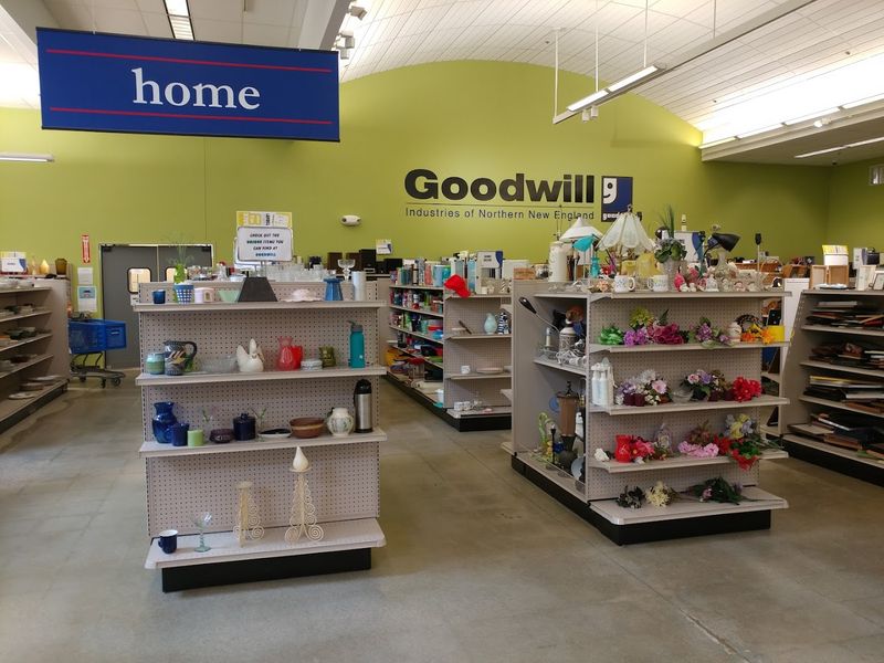 Housewares and Home Decor Worth Digging For Housewares and Home Decor Worth Digging For