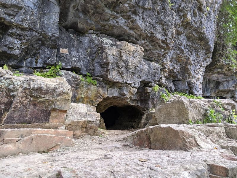 How the Caves Were Born: Geology That Will Blow Your Mind How the Caves Were Born: Geology That Will Blow Your Mind