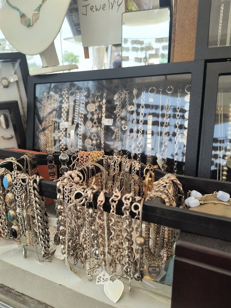 Jewelry That Sparkles Without the Boutique Price Jewelry That Sparkles Without the Boutique Price