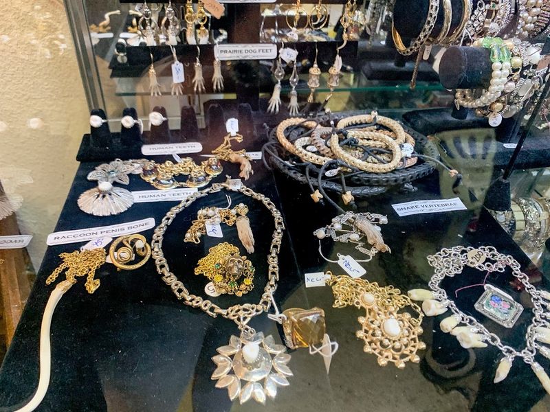 Jewelry and Accessories With Real Personality Jewelry and Accessories With Real Personality