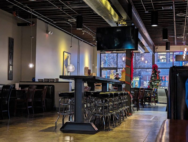 Joey's Pizzeria Keeps It Honest on West Sheridan