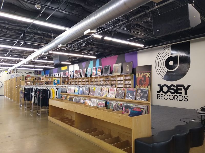 Josey Records, Farmers Branch