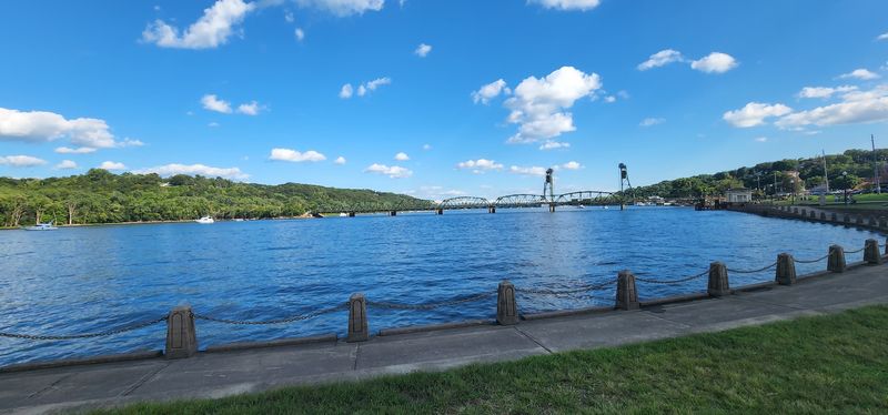 Kayaking and Paddleboarding on the St. Croix River