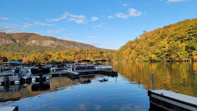 Kayaks, Canoes, and Paddleboards to Explore the Lake Kayaks, Canoes, and Paddleboards to Explore the Lake