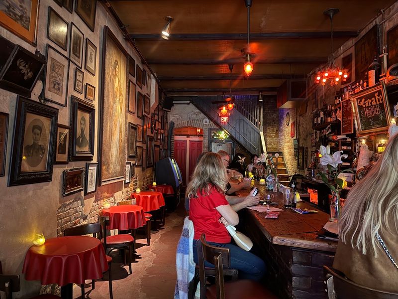La Carafe, Houston