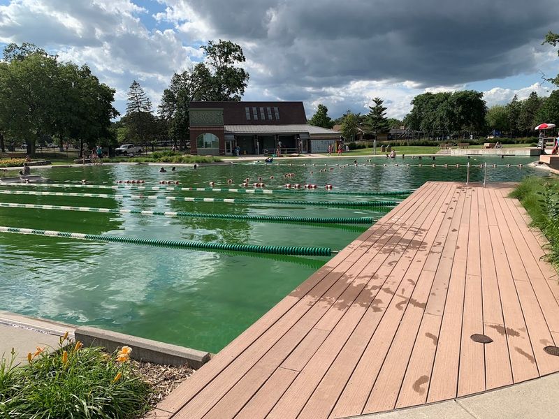 Lap Lanes for Serious Swimmers