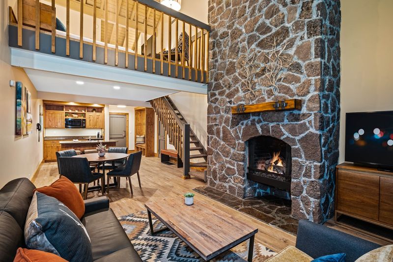 Lodge Rooms That Make You Want to Stay Inside All Day